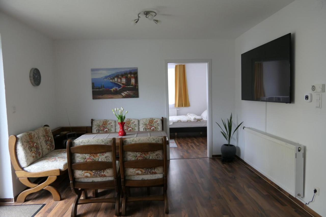 Ferienwohnung Am Bodensee- Zentrale Lage, Free Parking And Wifi, 109 M2, Privater Garten, 7 Gaeste, 2X Kingsize Boxspringbett, Familienfreundlich FDH Esterno foto