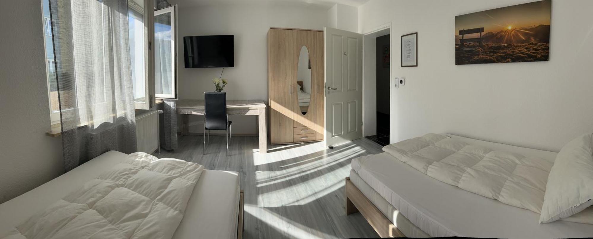 Ferienwohnung Am Bodensee- Zentrale Lage, Free Parking And Wifi, 109 M2, Privater Garten, 7 Gaeste, 2X Kingsize Boxspringbett, Familienfreundlich FDH Esterno foto